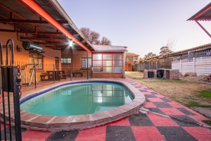 1 Bedroom Property for Sale in Die Bult North West